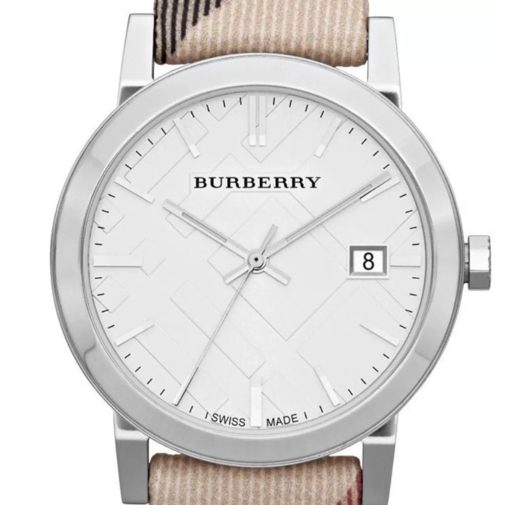 Burberry Heritage Nova Watch